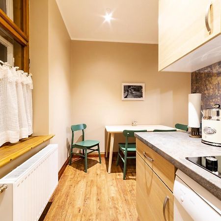 Apartamento Gourmet Storie'S Ap 68Sqm Renovated Free Parking Riga Exterior foto