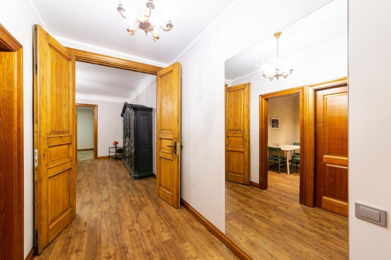 Apartamento Gourmet Storie'S Ap 68Sqm Renovated Free Parking Riga Exterior foto