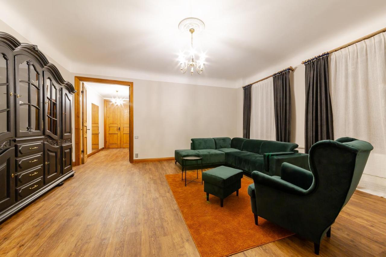 Apartamento Gourmet Storie'S Ap 68Sqm Renovated Free Parking Riga Exterior foto
